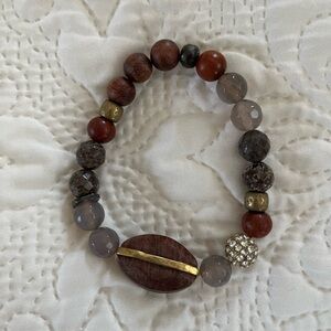 Elegant Beaded Bracelet with Gold Accents